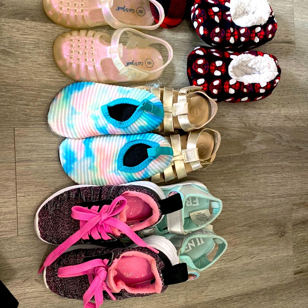 Shoes bundle size 8